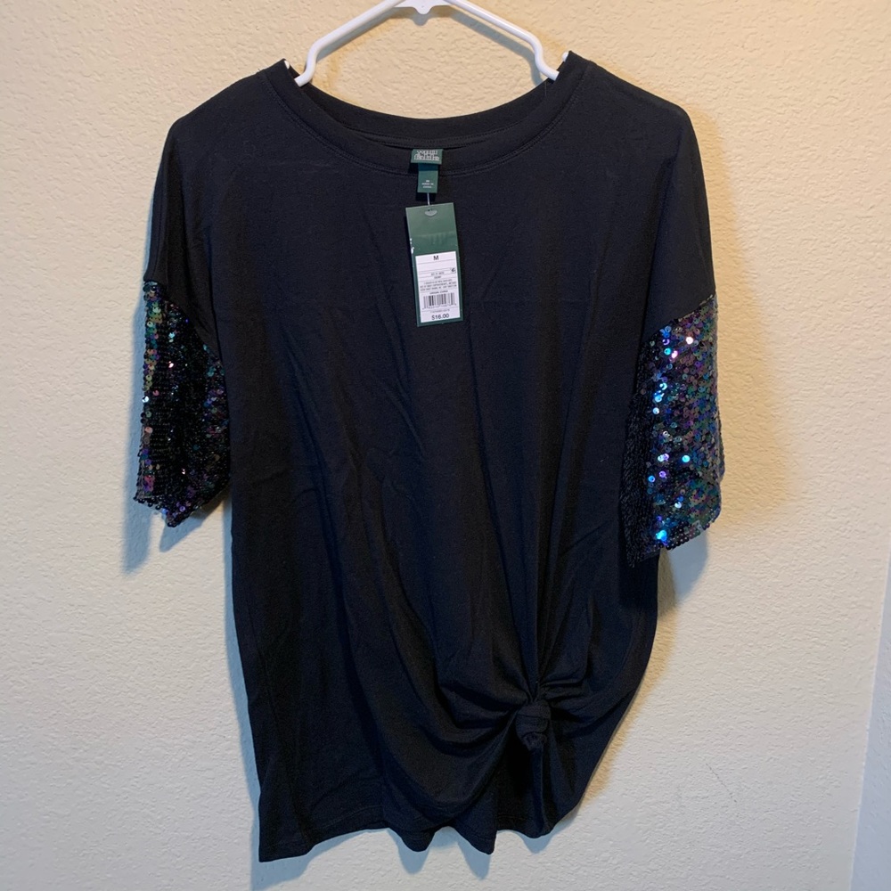 Wild Fable sparkly sleeved black t-shirt